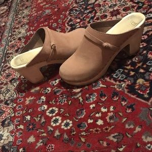 Sven Classic High Heel Clogs in Blush, 39
